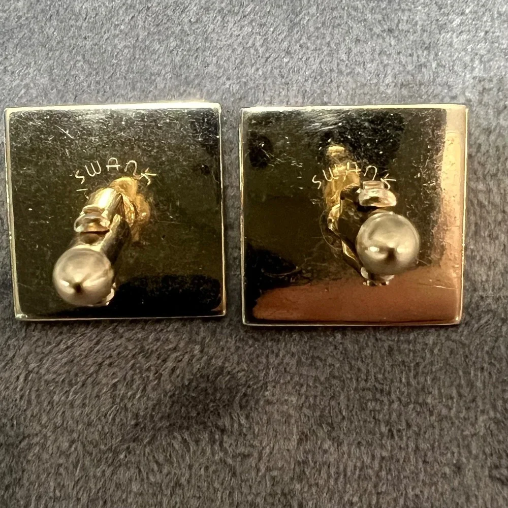 Vintage Swank Gold Tone Square Cufflinks Scroll Design Detail Mid Century‎